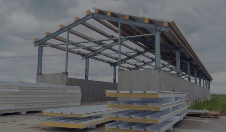 μεταλλικη στεγη με πανελ